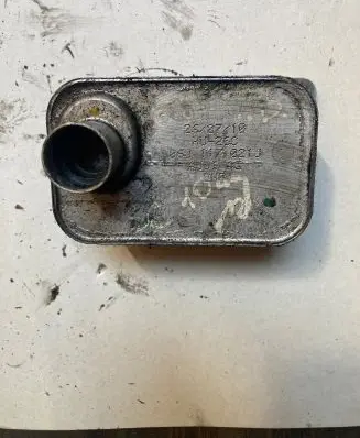 Audi A4 S4 B8 8K Engine oil radiator 06J117021J
