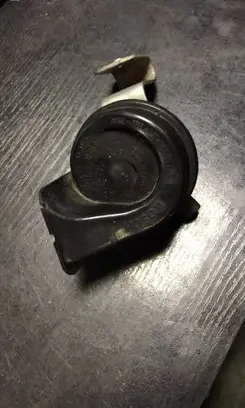 Peugeot Partner Horn signal 70/3881157