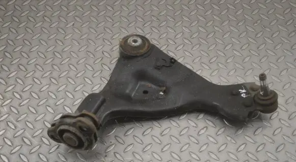 Mercedes-Benz Vito Viano W447 Front lower control arm/wishbone