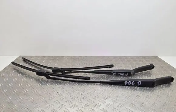 Volkswagen PASSAT B6 Front wiper blade arm 3C1955409C