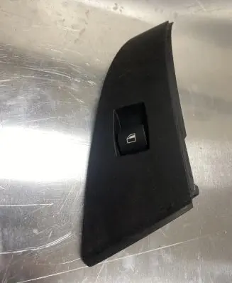 BMW 5 E60 E61 Electric window control switch 15939846