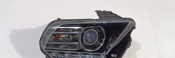 Ford Mustang V Headlight/headlamp DR33-13005-A