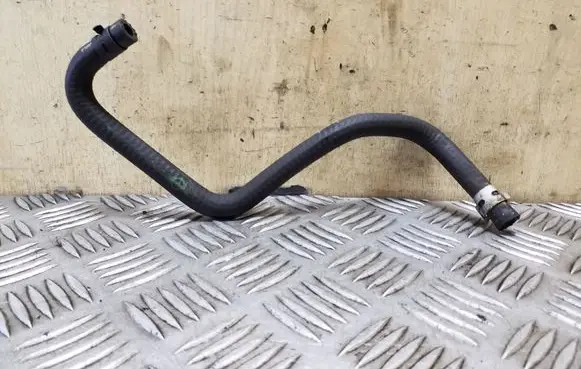 Engine coolant pipe/hose