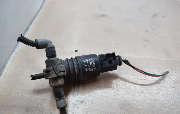 Honda Civic IX Windscreen/windshield washer pump 3412863