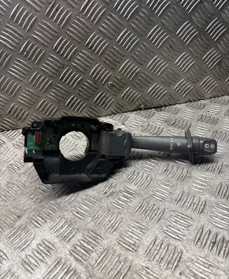 Volvo V70 Wiper turn signal indicator stalk/switch 8666599 01W36A
