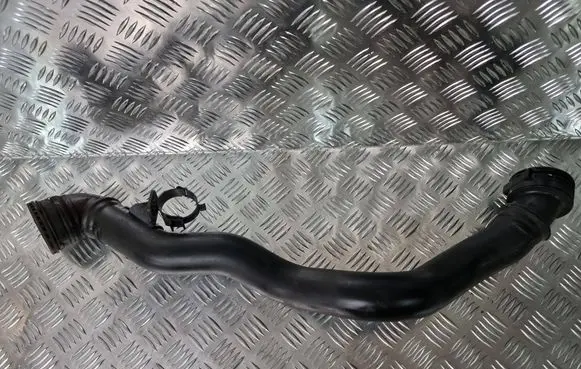 Intercooler hose/pipe