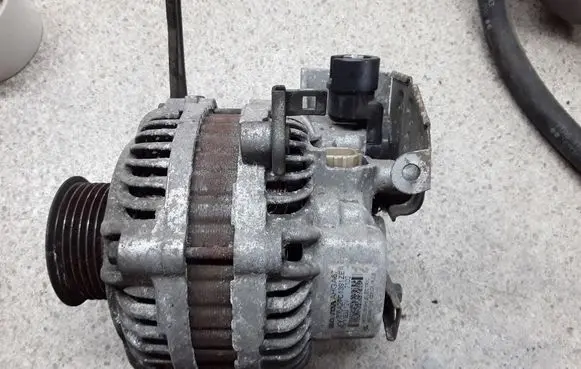 Honda Civic Generator/alternator AHGA67