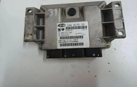 Peugeot 206 Engine control unit/module 9654722680 9647498180 16712054