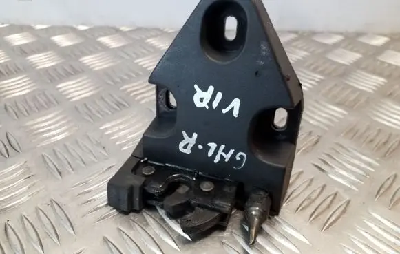 Opel Vivaro Loading door lock 