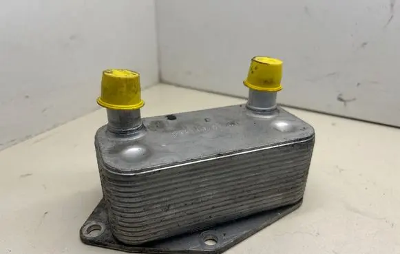BMW X3 E83 Engine oil radiator 2247203 47003 5989070141