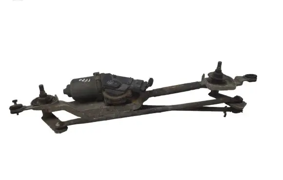Opel Insignia A Front wiper linkage and motor 13227392