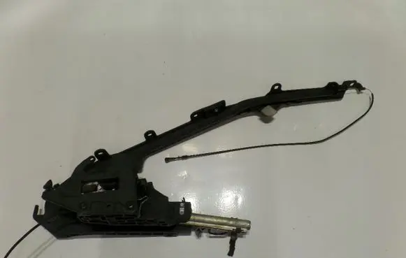 Renault Megane II Tailgate/trunk/boot hinge E84876929AMEGANE