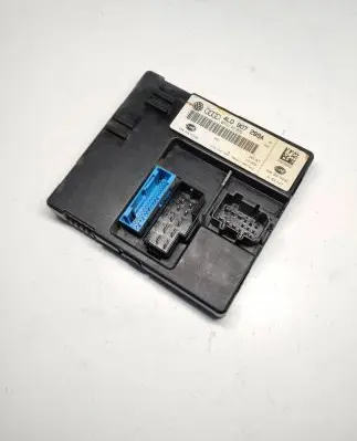 Audi Q7 4L Comfort/convenience module 4L0907289A 5DK00876282 4L0910289D