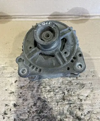 Volkswagen Golf III Generator/alternator
