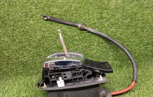 Volkswagen PASSAT B5.5 Gear selector/shifter in gearbox 3B0713111P 40046025161700