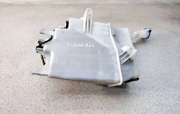 Hyundai Tucson TL Windshield washer fluid reservoir/tank 98610-D750057 98610-D7500