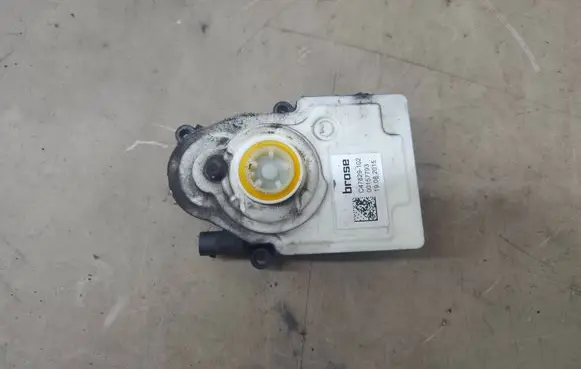 BMW 2 F45 Radiator active air flap actuator C47829102 19082015