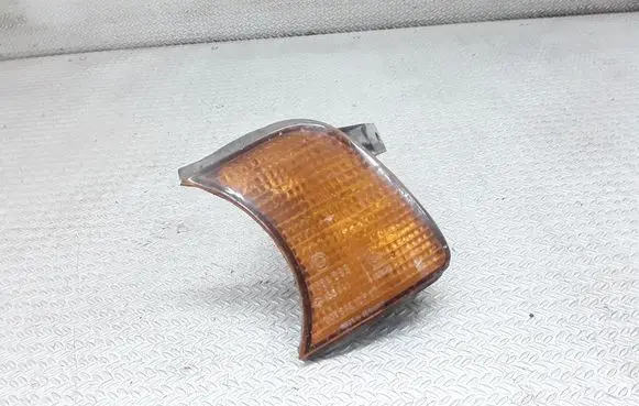 BMW 5 E34 Front indicator light 1384033