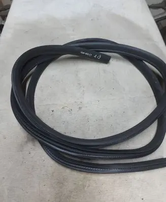 Ford Galaxy Front door rubber seal d1m2a