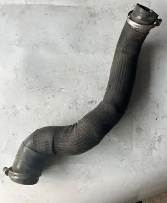 Dodge Nitro Intercooler hose/pipe