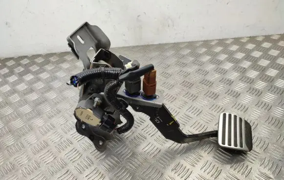 Infiniti Q50 Brake pedal 479201MG0A