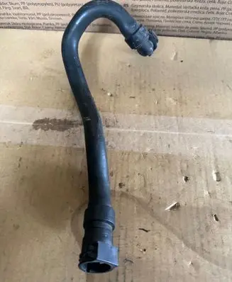 Peugeot 308 Engine coolant pipe/hose 9673473780