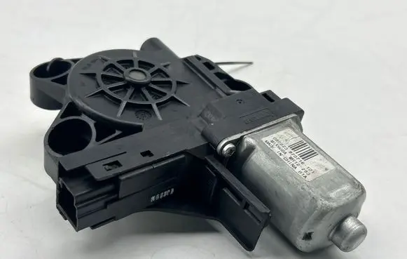 Volvo V70 Rear door window regulator motor WR12293 970716101