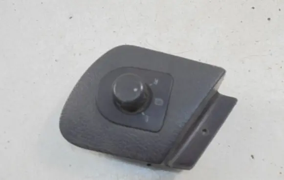 Skoda Octavia Mk1 (1U) Wing mirror switch 1U1959565L