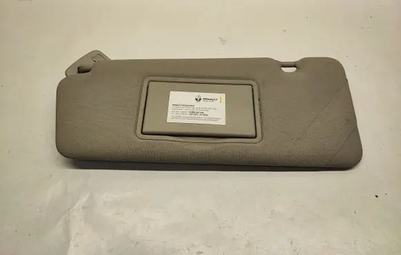 Renault Clio IV Sun visor