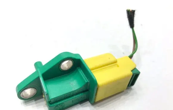 Audi A4 S4 B8 8K Airbag deployment crash/impact sensor 1K0909606C