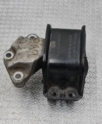 Citroen C4 I Picasso Engine mount bracket 9636270080 9636845880 9636583980