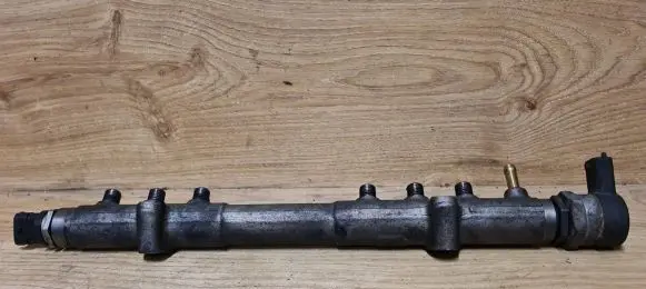 Volvo S80 Fuel main line pipe 0445215023