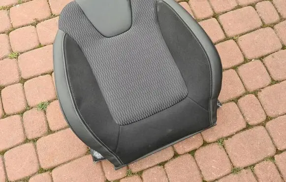 Rear seat