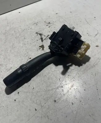 Toyota Avensis T250 Indicator stalk