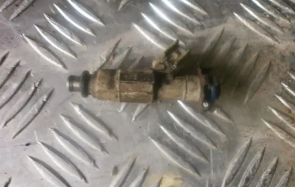 Ford Mondeo Mk III Fuel injector 0280156010