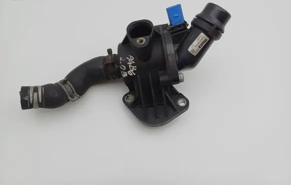 Audi A4 S4 B6 8E 8H Thermostat housing 