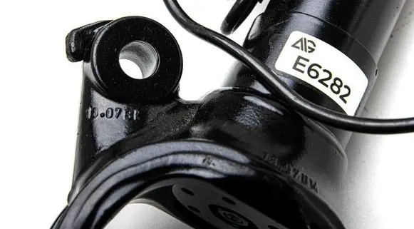 Mercedes-Benz R W251 Front shock absorber/damper 2513205713 44-121167 A2513203013