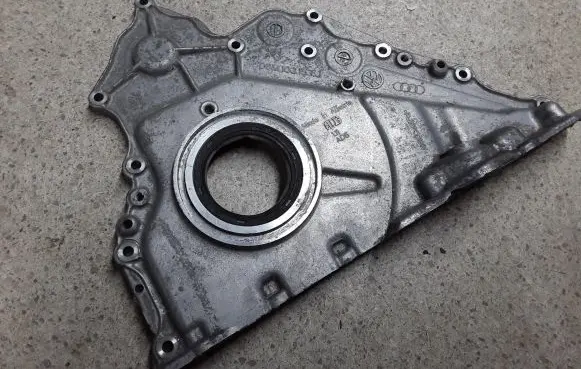 Porsche Cayenne (9Y0 9Y3) Timing chain cover 06M103153J
