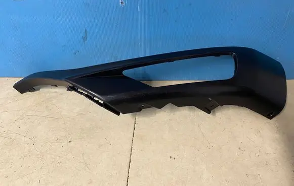 Volvo XC90 Front bumper splitter molding 31383800