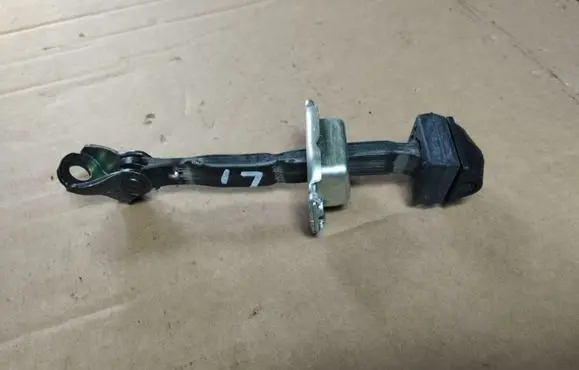 Honda CR-V Front door check strap stopper
