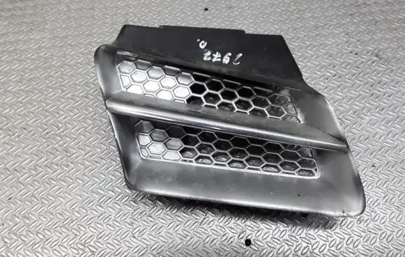 Alfa Romeo 156 Front bumper upper radiator grill