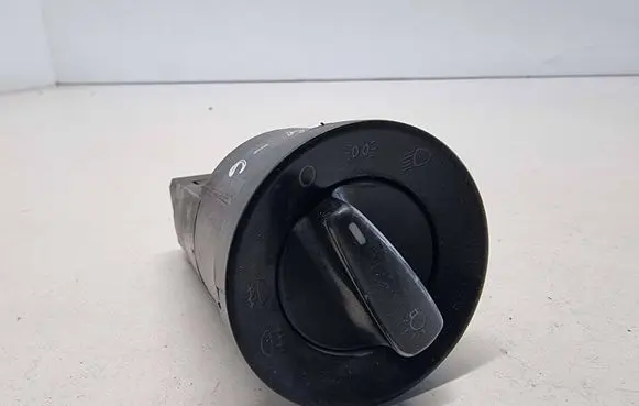 Volkswagen Golf IV Light switch 1C0941531A 04052031 C1AK3367C
