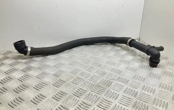Volkswagen PASSAT B8 Engine coolant pipe/hose 5Q0121619D 5Q0122291AT 3Q0122051D