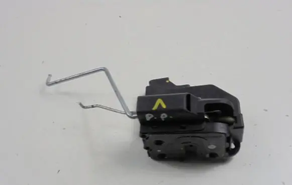 Hyundai Getz Front door lock