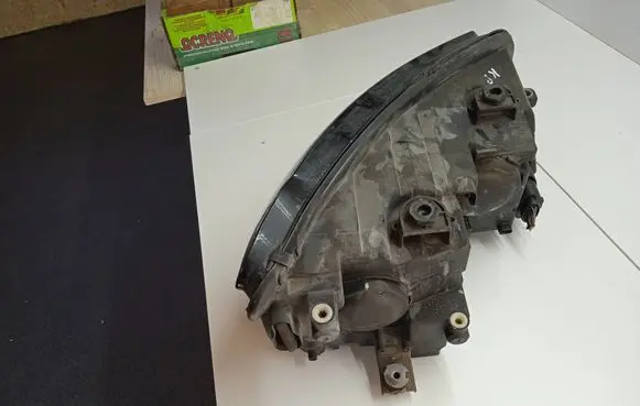 Volkswagen Touran II Headlight/headlamp