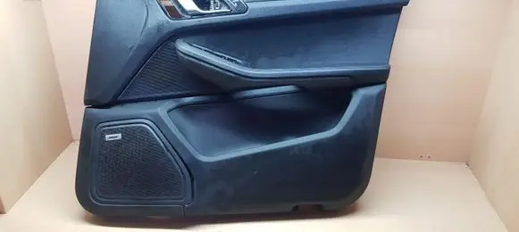 Porsche Macan (95B) Front door card panel trim 95B867012