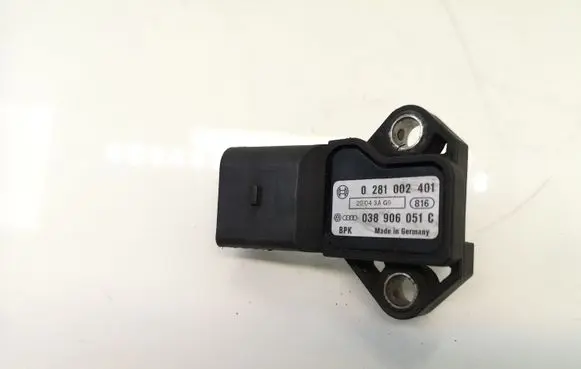 Volkswagen Golf V Intake air temperature sensor 038906051C 0281002401