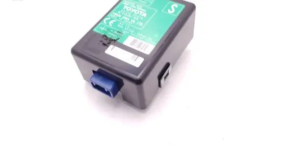 Toyota Auris 150 Door control unit/module 8974002010 61B301000 TA2005099