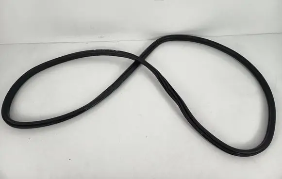 BMW 1 F20 F21 Rubber seal rear door 7240834