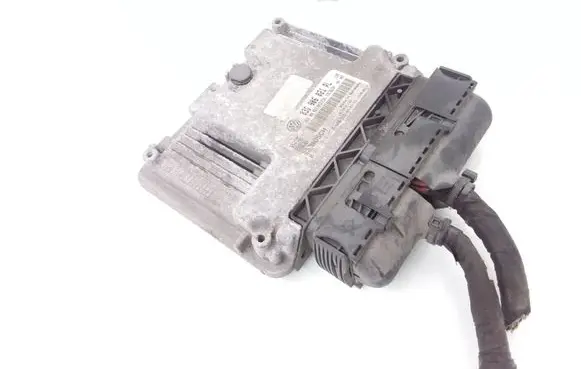 Volkswagen Golf V Engine control unit/module 03G906021PL 0281014060